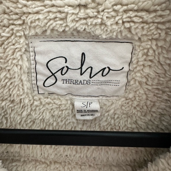 Soho Threads Cream Sherpa Jacket s/p - Picture 4 of 6